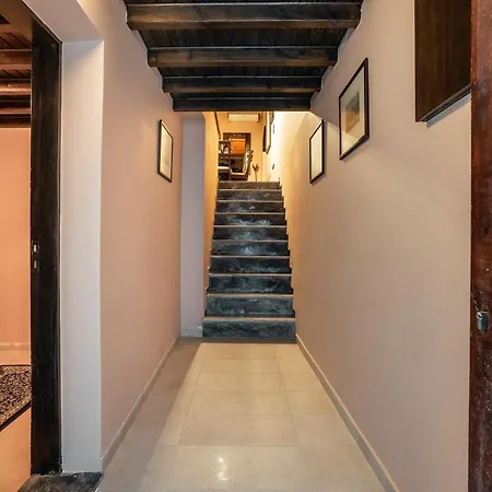 Hotel The Knights And The Pomegranate 3*