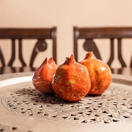 The Knights And The Pomegranate Hotel 3*